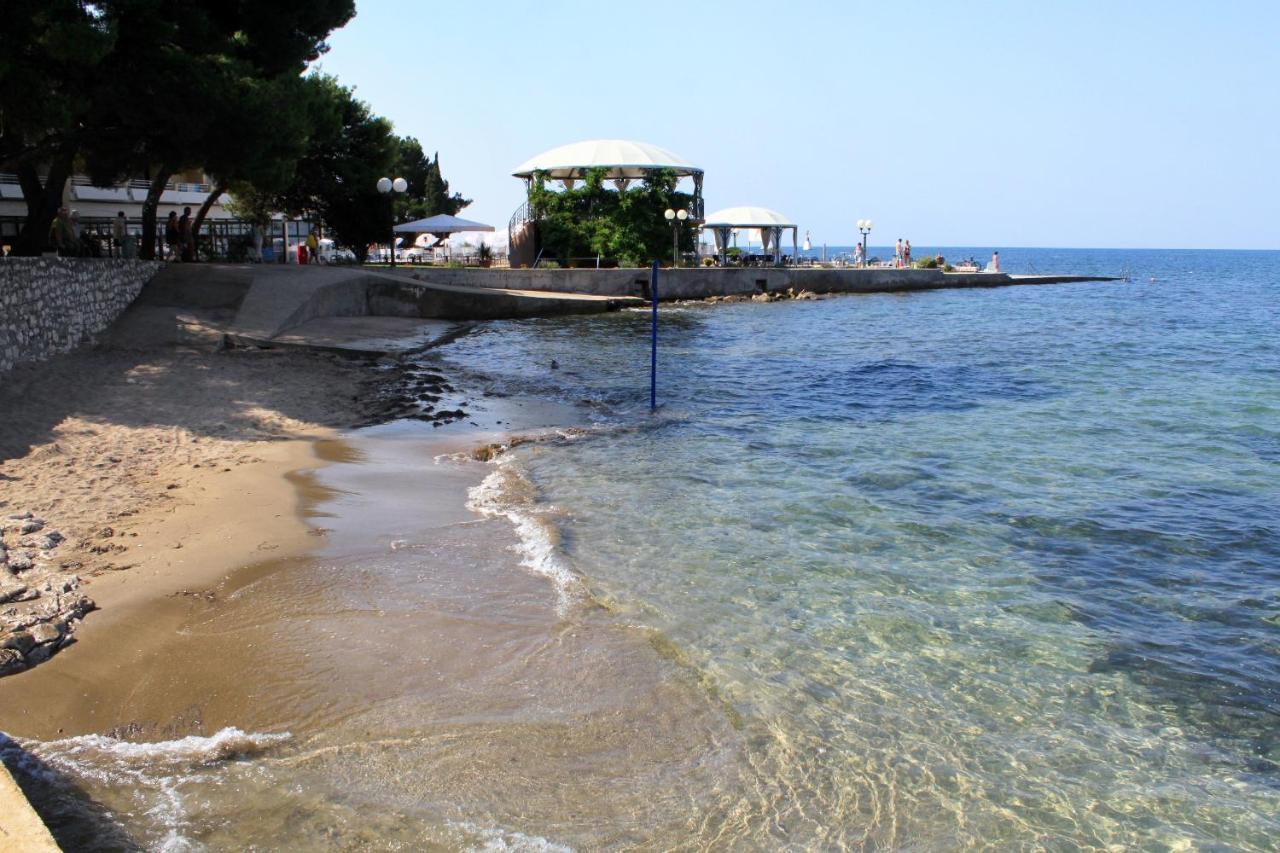 Apartments With A Parking Space Umag - 7039 Экстерьер фото