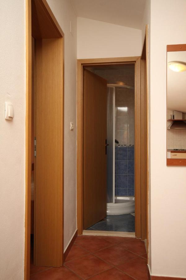 Apartments With A Parking Space Umag - 7039 Экстерьер фото