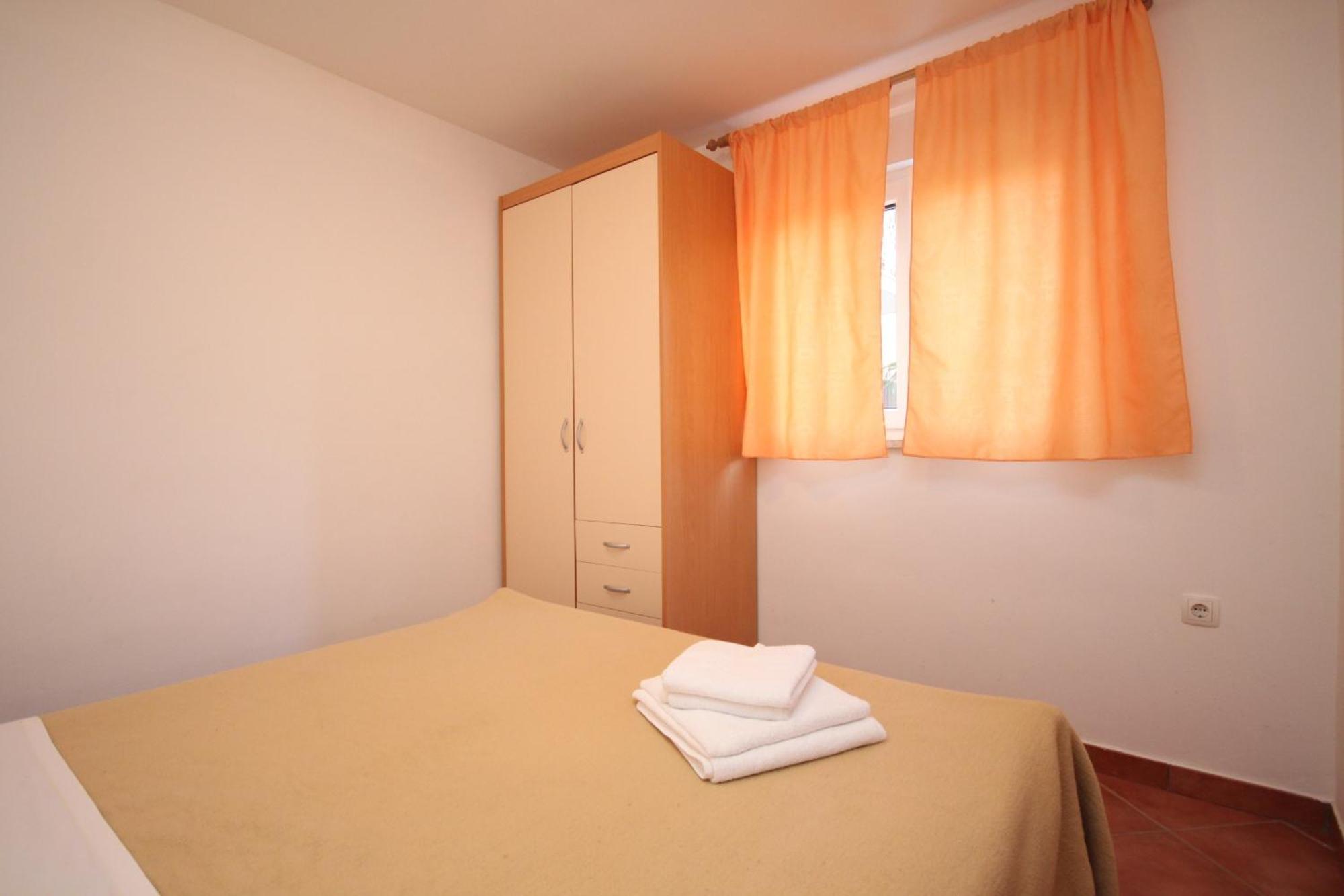 Apartments With A Parking Space Umag - 7039 Номер фото